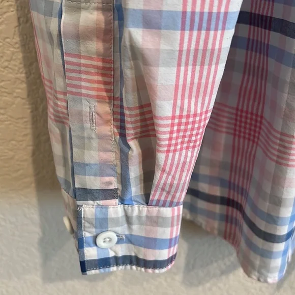 Columbia PFG pink and blue plaid long sleeve button down fishing shirt - Picture 3 of 9